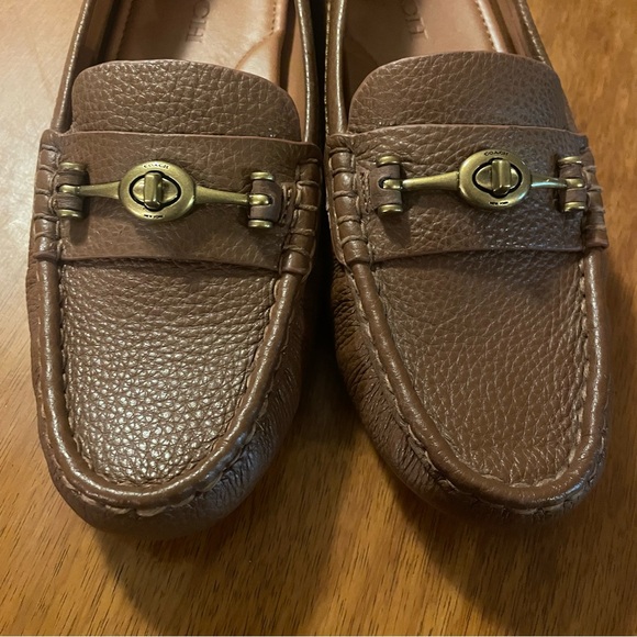 COACH Shoes Womens Size 8B Brown Leather CROSBY DRIVER Slip On Flat Turnlock - Picture 2 of 8